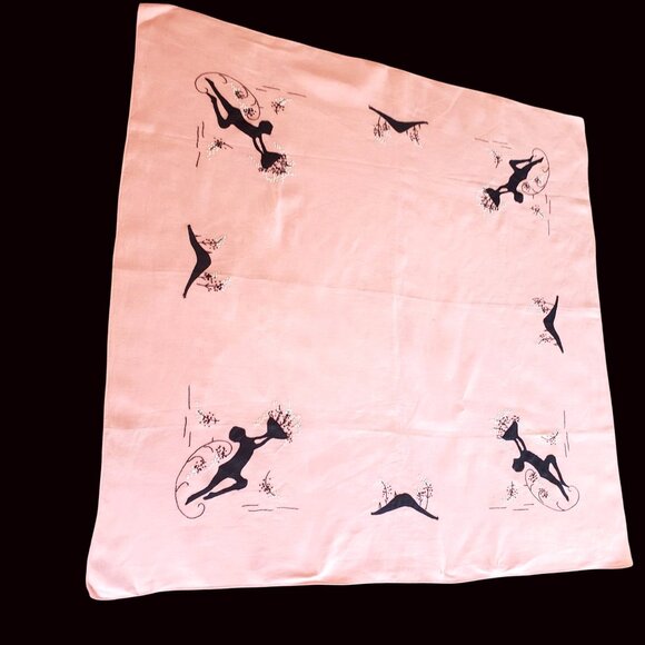 1930s Art Deco Embroidered Tablecloth & Napkins Leaping Silhouette Figures - Picture 3 of 16